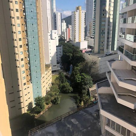 Apartamento Loft espaco unico lado roda gigante Balneário Camboriú Exterior foto